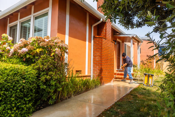 Best Deck Pressure Washing  in Crest, CA